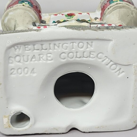 Cobblestone Corners & Wellington Square Set Of 2 Christmas Village Houses - Picture 8 of 11